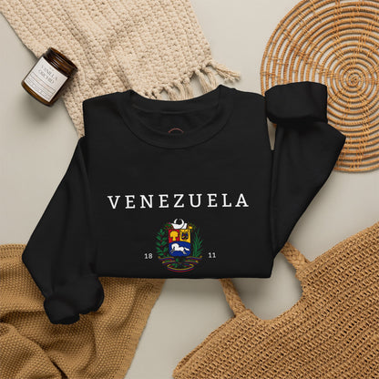 Crewneck Sweatshirt with Vintage Crest Emblem — Classic Preppy Logo Pullover
